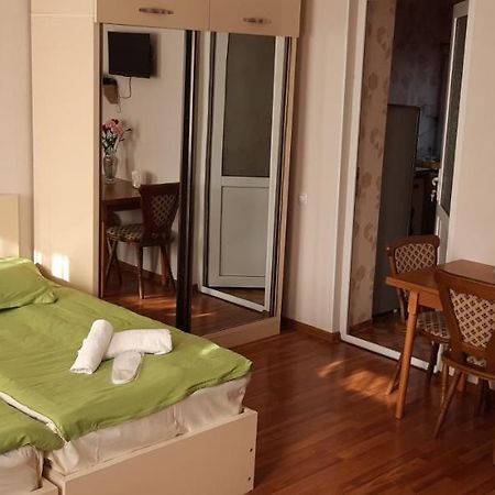 טביליסי Tamara'S Apartament In Avlabari מראה חיצוני תמונה